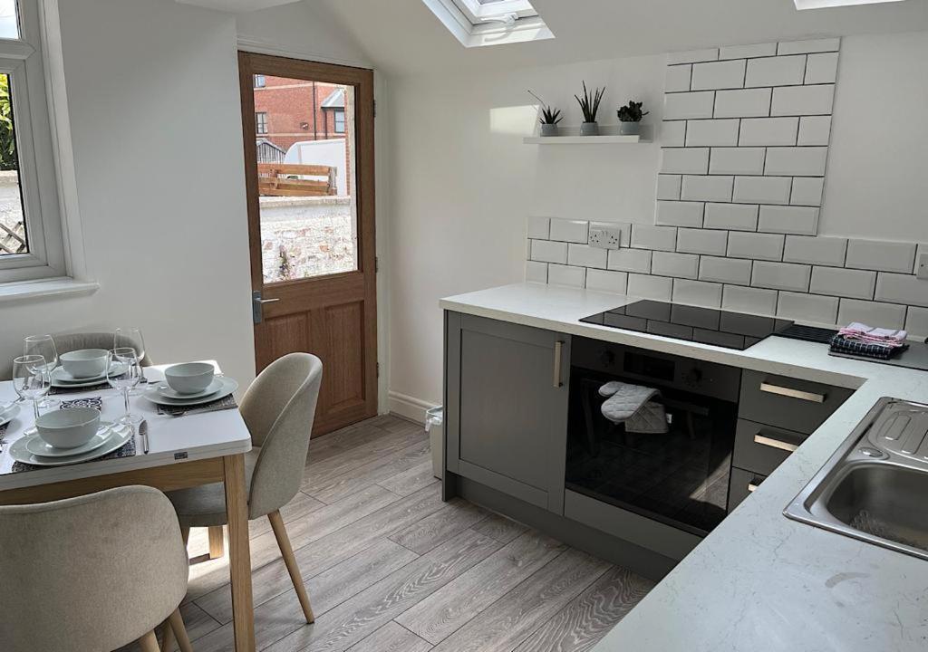 34 One Apartment Lytham St Annes Bagian luar foto