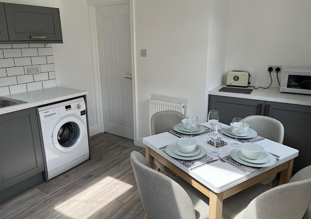 34 One Apartment Lytham St Annes Bagian luar foto